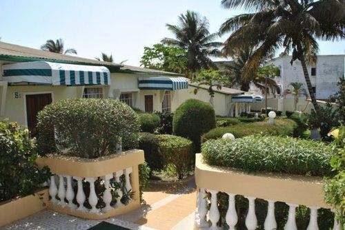Paradise Suites Hotel Kololi Exterior foto
